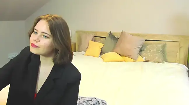 Snapshot of EricaElliott chatting on March 20, 1:37 pm EricaElliott online show from March 20, 1:37 pm