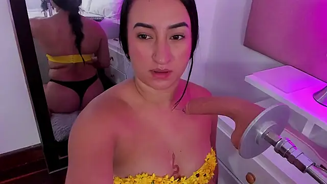 Snapshot of SammyMorales chatting on May 21, 1:18 pm SammyMorales online show from May 21, 1:18 pm