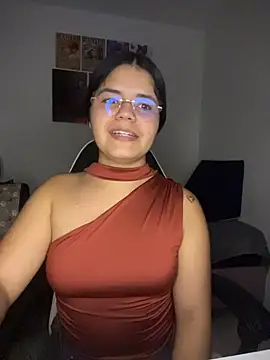 pretty angela1 online show from March 14, 2:39 am