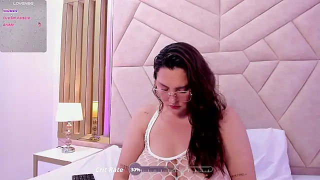 Snapshot of LunaPleasure chatting on November 24, 5:40 am LunaPleasure online show from November 24, 5:40 am