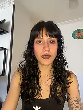 Snapshot of indira_k chatting on November 14, 3:11 pm indira k online show from November 14, 3:11 pm