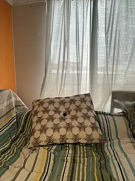 Snapshot of indira_k chatting on November 27, 7:27 pm indira k online show from November 27, 7:27 pm