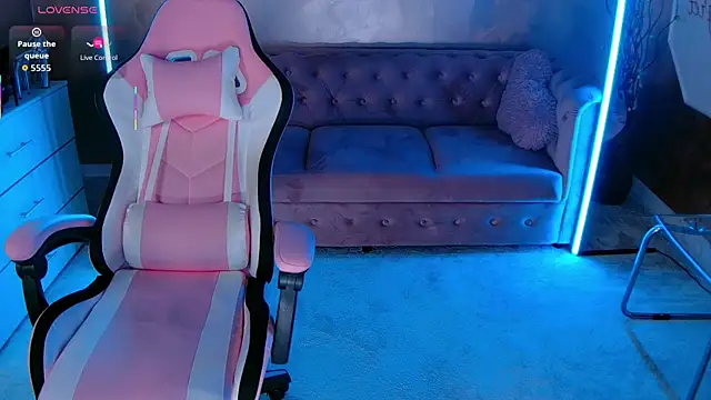 evanew  online show from November 6, 5:25 pm