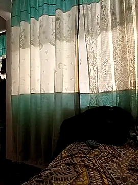 Snapshot of Isabellitasexi38 chatting on February 11, 4:02 pm Isabellitasexi38 online show from February 11, 4:02 pm