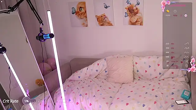 avroramey online show from February 19, 8:20 pm