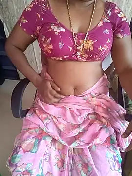 Snapshot of Tamil_roja69 chatting on June 19, 4:39 am Tamil roja69 online show from June 19, 4:39 am