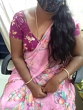 Snapshot of Tamil_roja69 chatting on June 23, 1:20 pm Tamil roja69 online show from June 23, 1:20 pm