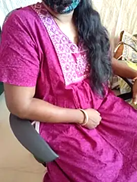 Snapshot of Tamil_roja69 chatting on June 25, 5:34 am Tamil roja69 online show from June 25, 5:34 am