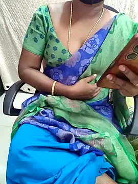 Snapshot of Tamil_roja69 chatting on July 25, 4:48 pm Tamil roja69 online show from July 25, 4:48 pm