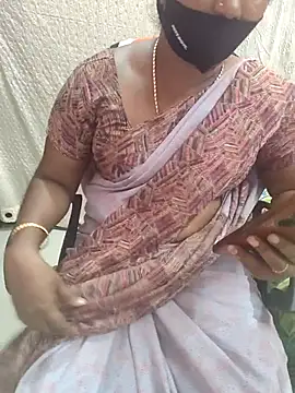 Snapshot of Tamil_roja69 chatting on July 30, 5:12 pm Tamil roja69 online show from July 30, 5:12 pm