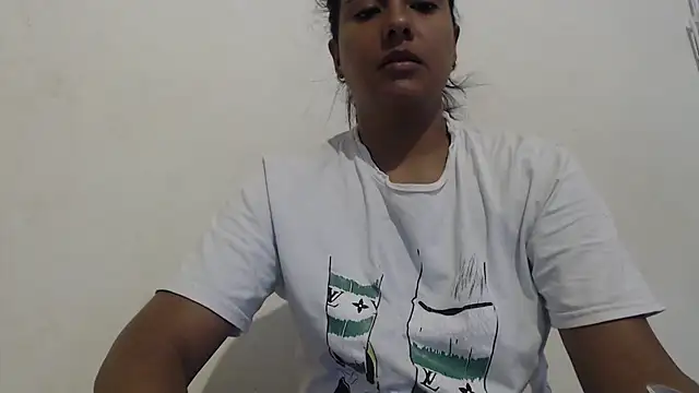 Coral0403 online show from February 23, 3:51 pm