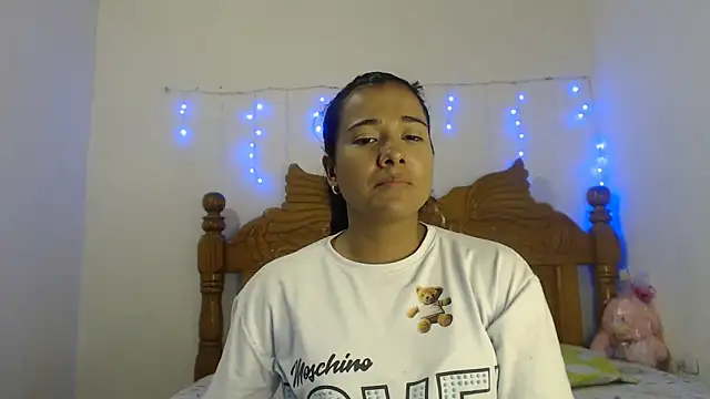 Coral0403 online show from February 24, 11:09 pm