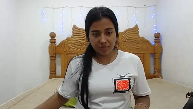 Coral0403 online show from March 20, 11:23 pm