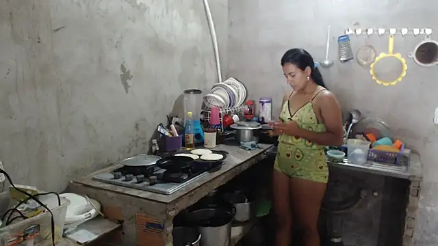 Coral0403 online show from November 29, 1:58 pm