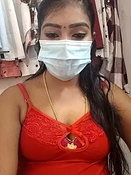 Snapshot of meena_27 chatting on February 28, 6:21 am meena 27 online show from February 28, 6:21 am