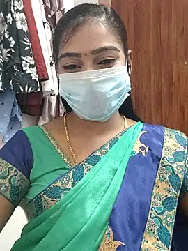 Snapshot of meena_27 chatting on March 5, 7:05 am meena 27 online show from March 5, 7:05 am