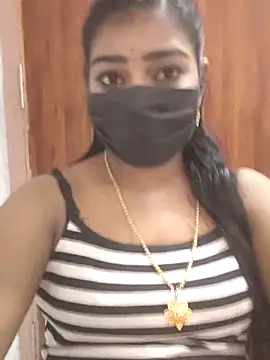 Snapshot of meena_27 chatting on March 23, 5:54 am meena 27 online show from March 23, 5:54 am