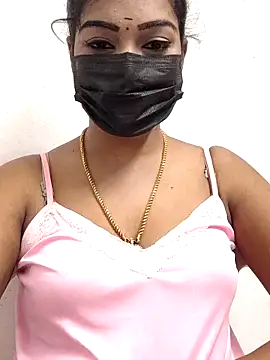 Snapshot of meena_27 chatting on September 12, 7:03 pm meena 27 online show from September 12, 7:03 pm