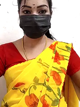 Snapshot of meena_27 chatting on September 17, 6:26 am meena 27 online show from September 17, 6:26 am