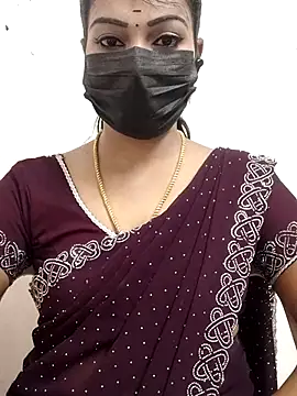 Snapshot of meena_27 chatting on October 18, 6:16 am meena 27 online show from October 18, 6:16 am