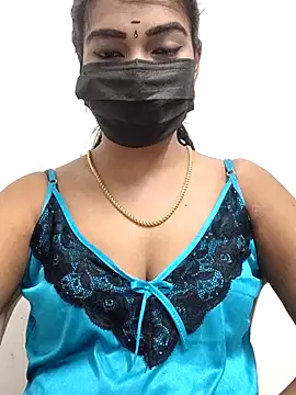 Snapshot of meena_27 chatting on November 13, 8:52 pm meena 27 online show from November 13, 8:52 pm