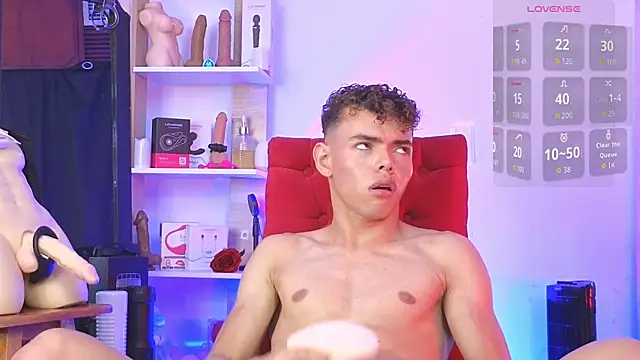 Snapshot of Nijinsky_LatinBoy chatting on May 31, 6:09 pm Nijinsky LatinBoy online show from May 31, 6:09 pm