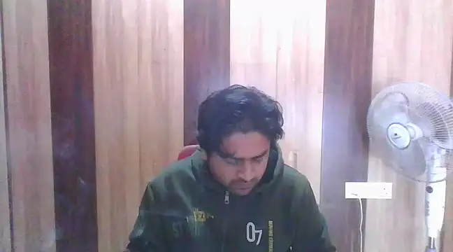 indihotguy online show from February 15, 7:49 am