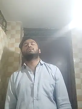 indihotguy online show from March 10, 7:50 pm