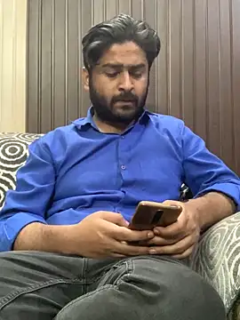 indihotguy online show from March 17, 6:21 pm