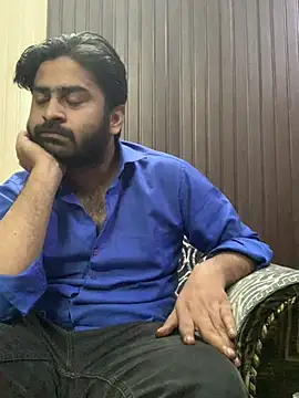 indihotguy online show from March 18, 9:32 pm