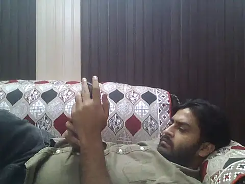 indihotguy online show from November 7, 12:27 pm