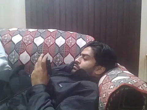 indihotguy online show from November 24, 12:27 pm