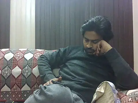 indihotguy online show from December 16, 6:46 pm