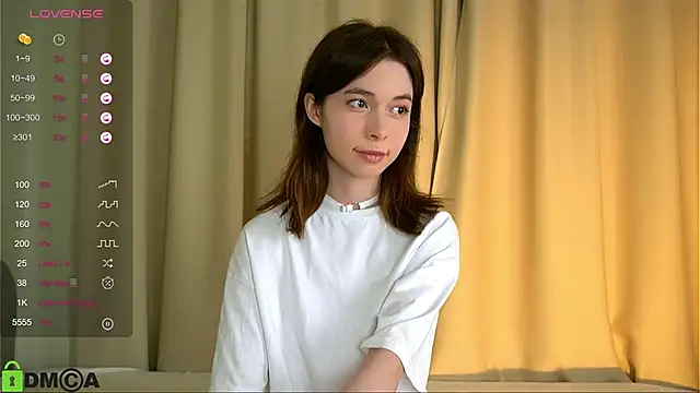 Snapshot of LittleOriana chatting on February 23, 9:16 pm LittleOriana online show from February 23, 9:16 pm