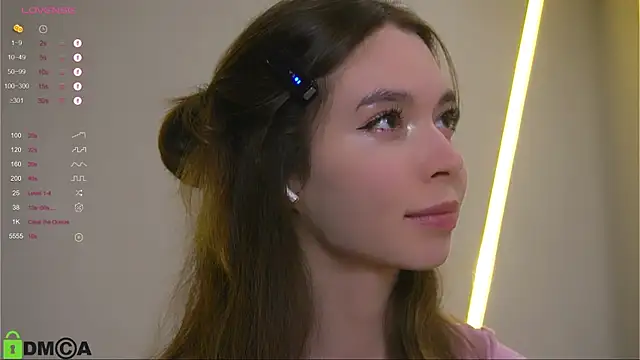 Snapshot of LittleOriana chatting on September 19, 12:56 am LittleOriana online show from September 19, 12:56 am