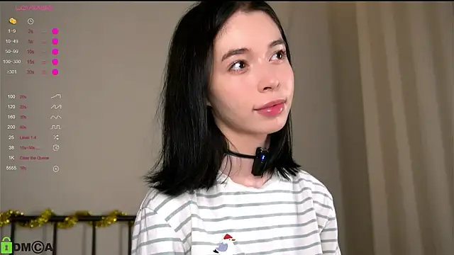 Snapshot of LittleOriana chatting on November 23, 1:05 am LittleOriana online show from November 23, 1:05 am