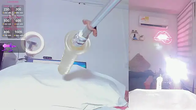 Maria Jones  online show from December 19, 1:12 am