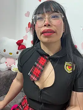 DearAbbiee online show from April 25, 4:37 am