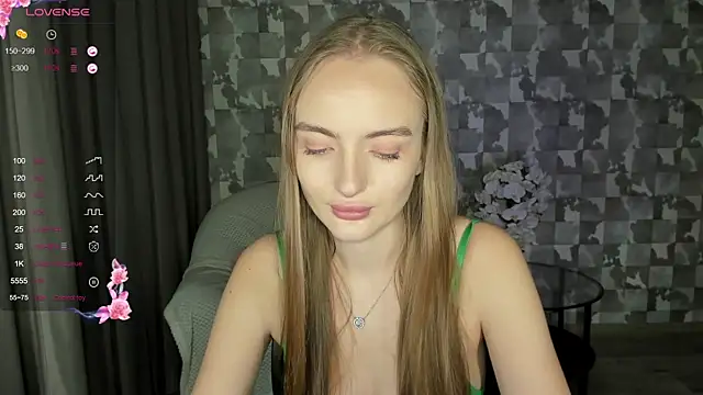 Snapshot of A_delina chatting on January 15, 5:15 pm A delina online show from January 15, 5:15 pm