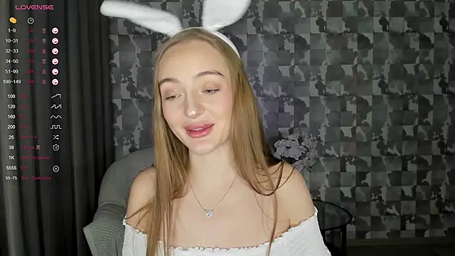 Snapshot of A_delina chatting on February 25, 4:42 pm A delina online show from February 25, 4:42 pm