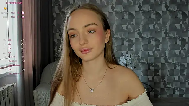 Snapshot of A_delina chatting on March 11, 6:10 am A delina online show from March 11, 6:10 am