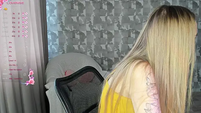 Snapshot of A_delina chatting on February 12, 8:53 am A delina online show from February 12, 8:53 am