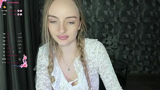 Snapshot of A_delina chatting on March 14, 4:45 pm A delina online show from March 14, 4:45 pm