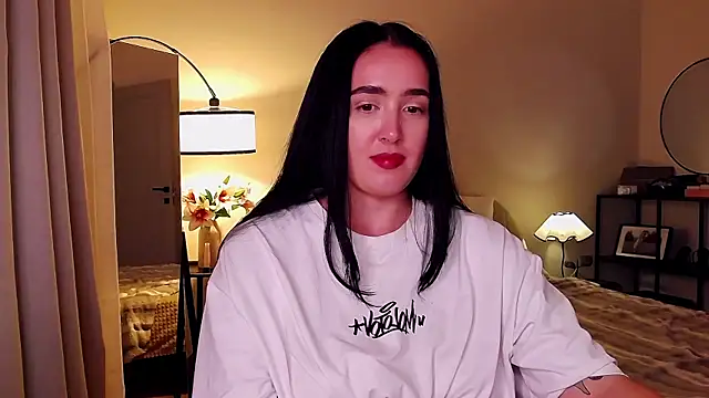 KimKhallifa online show from July 10, 8:11 pm