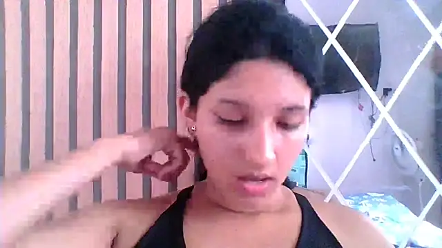 Snapshot of emmariders2 chatting on January 28, 3:14 pm emmariders2 online show from January 28, 3:14 pm