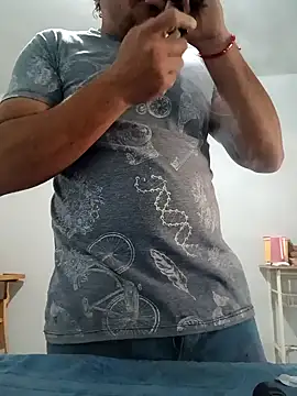 Snapshot of chinoxxx chatting on January 27, 2:57 pm chinoxxx online show from January 27, 2:57 pm