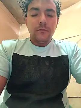 Snapshot of chinoxxx chatting on October 22, 11:26 pm chinoxxx online show from October 22, 11:26 pm