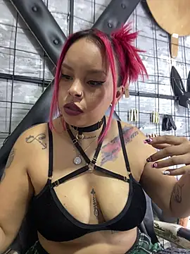 Snapshot of Alana_Roth chatting on October 17, 7:49 pm Alana Roth online show from October 17, 7:49 pm