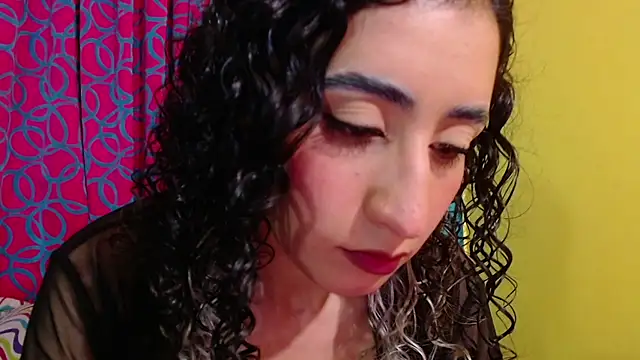 Snapshot of valerie_mase chatting on November 19, 8:20 pm valerie mase online show from November 19, 8:20 pm