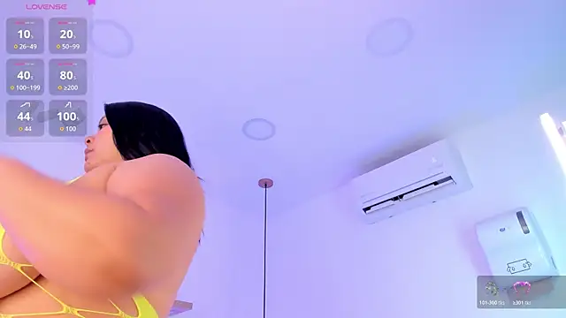 violeta candyy  online show from April 22, 3:31 am